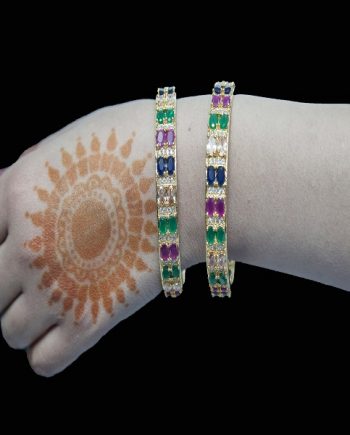 Color Fiesta Bangle Set