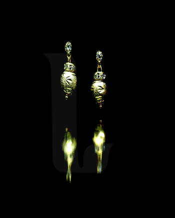 Golden Treat Ear Ring